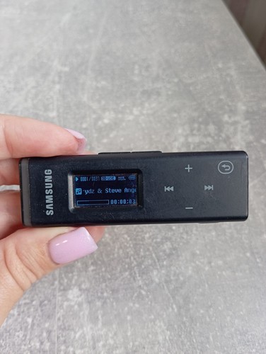 Samsung 1gb mp3 player - samsung,