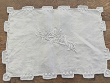 Linge ancien joli Napperon en
