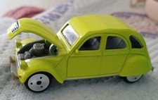 Voitures Miniatures 2 CV