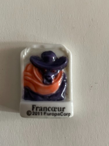 Fève monstre à paris - monstre,