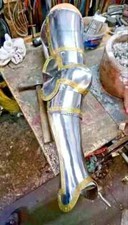 Chevalier Embryon Jambe Garde