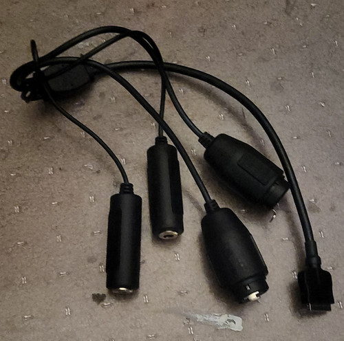 Multi out cable - av,