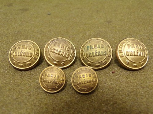 Lot boutons doré chemins fer - boutons,