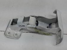 Charniere de porte arriere