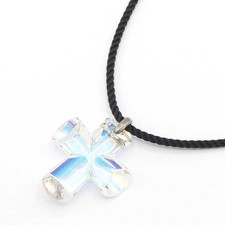 Collier pendentif croix