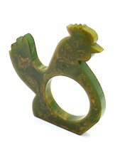 rond de serviette poule coq en bakelite vert olive marbré 1940s vintage