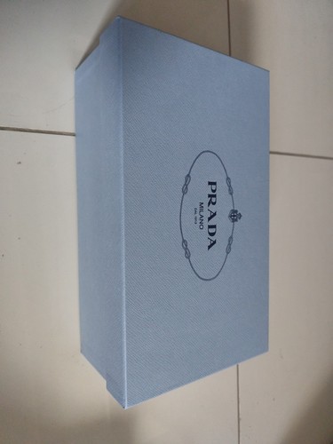 Prada boîte bleu - prada,