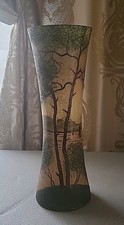 Vase ancien en verre émaillé