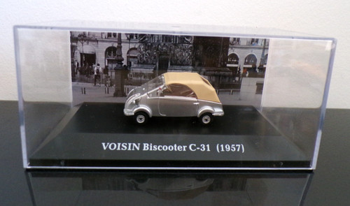 Voiture voisin biscooter 31 - voiture,