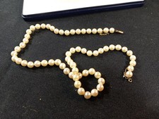 Collier perles anciennes