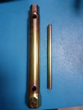 cle a bougie 14/21  L180mm