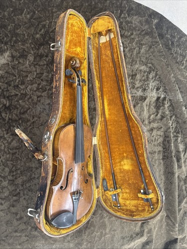 Amazing stradivarius violin - amazing,