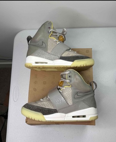 Size nike air yeezy - 8.5,