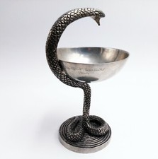 Joli calice en étain signé