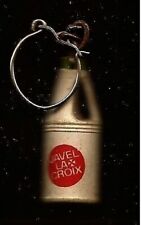 02 : PORTE CLES FIGURINE BIDON