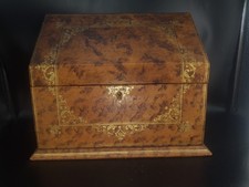 Petit coffre porte courrier