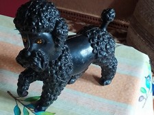 CHIEN EN PLASTIQUE CANICHE