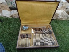 Menagere ancienne metal