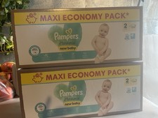 2 Cartons  Couches Pampers