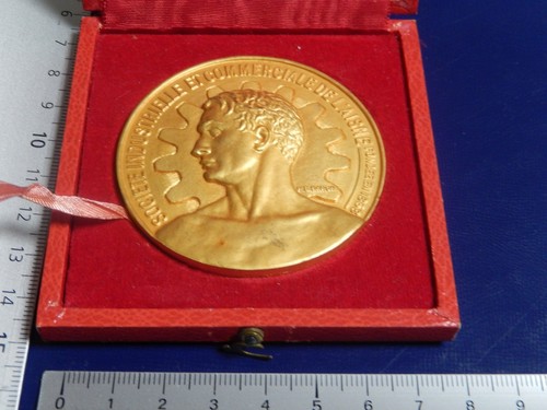 Jolie medaille société - medaille,