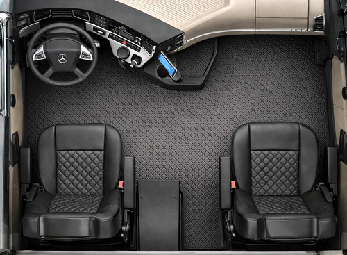 Tapis sol noir cuir - de, en