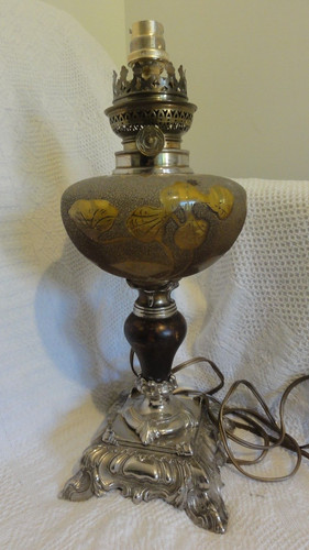 Lampe petrole pied regule - lampe,