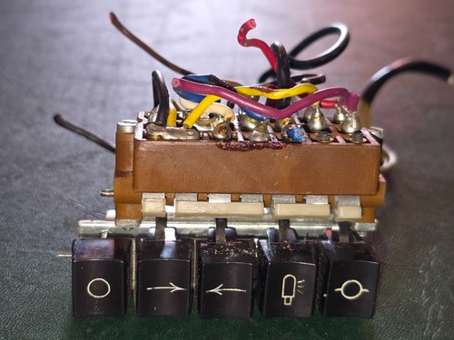 Bouton commande projecteur - de,