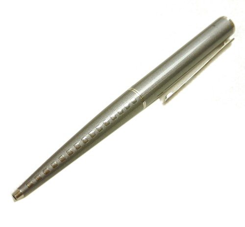 Authentique stylo bille - authentique, à