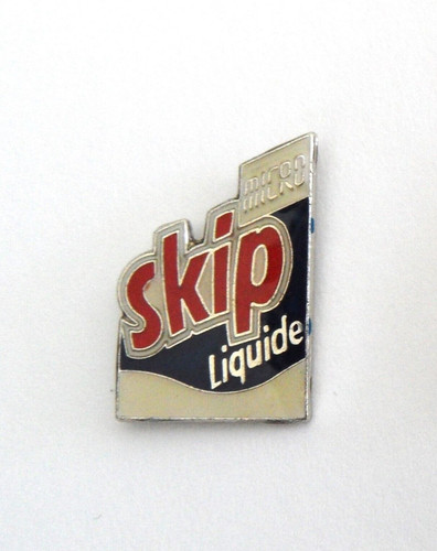 Rnt pin lessive skip - pin's,