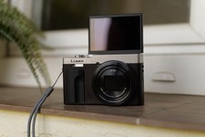 Panasonic Lumix TZ99 digital