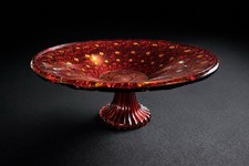 Coupe en verre rouge rubis sur