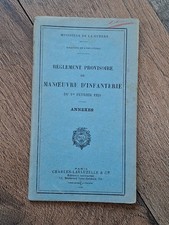 Un livre document militaire