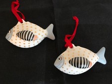 paire decorations de NOEL de Villeroy et Boch decors or email porcelaine