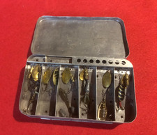 ANCIENNE BOÎTE DOUBLE POUR RANGEMENT LEURRES POUR LA PÊCHE