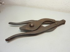 Pince coupe barbelés pliante - coupe,