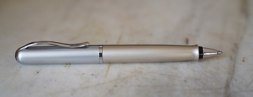 Tres beau stylo - tres,