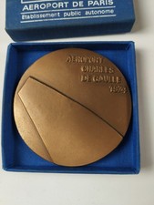 MEDAILLE INAUGURATION  AÉROPORT CHARLES DE GAULLE SIGNÉE "GILIOLI"