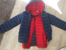 OKAÏDI: LOT DE 2 BLOUSONS DOUDOUNES AVEC & SANS MANCHES TAILLE 6 ANS