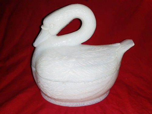 Bonbonniere opaline - en,