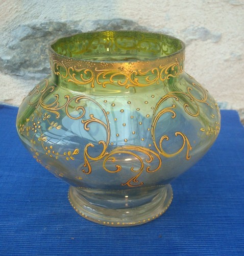 V72 identifier vase - v72,