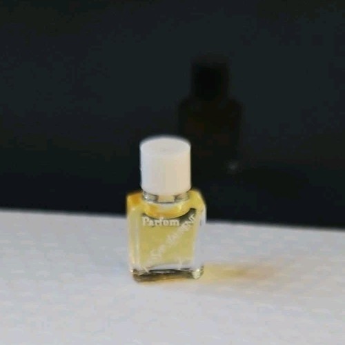 Miniature parfum 1ml yves - ,