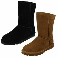 Femmes Bearpaw Elle Court Peau de Mouton Doublé Bottes