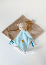 Doudou Plat Carré Mia Basile