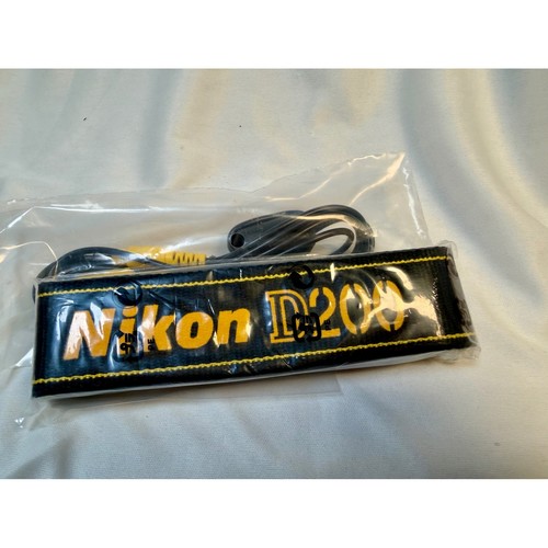 Nikon d200 camera strap and - d200,
