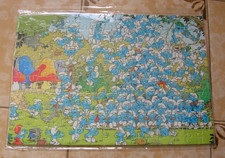 Puzzle BD Schtroumpfs.  120 pièces. La pose pour la photo. Peyo