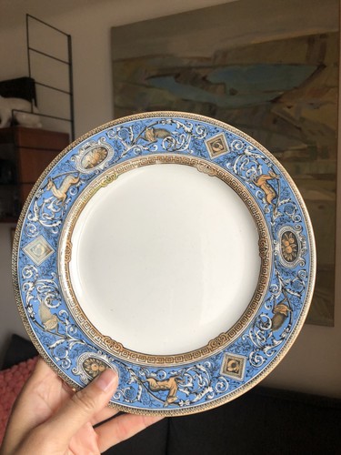 Plat assiette faïence - /,
