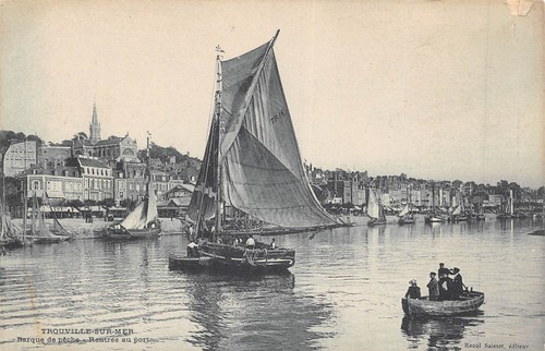 Cpa trouville sur - 14,
