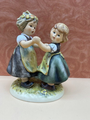 Figurine hummel 353 - 353/0, danse