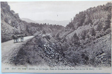 CPA - Env. du MONT-DORE  Route de Clermont au Lac de Guéry - Charrette à cheval