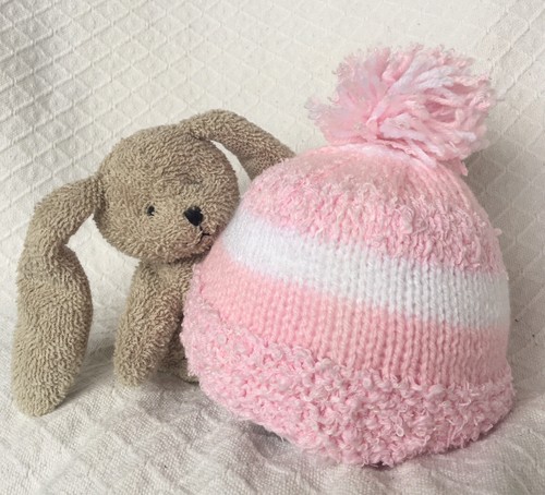 Chapeau bobble tricoté main